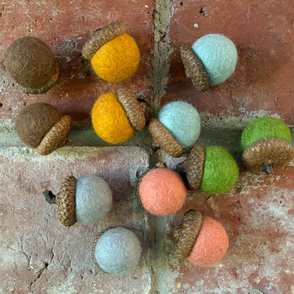 Large Felt Acorns