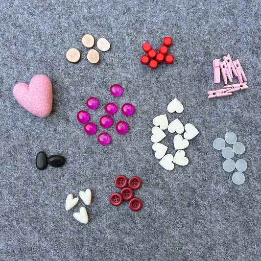 Valentine Sets Basket Objects: Red/Pink
