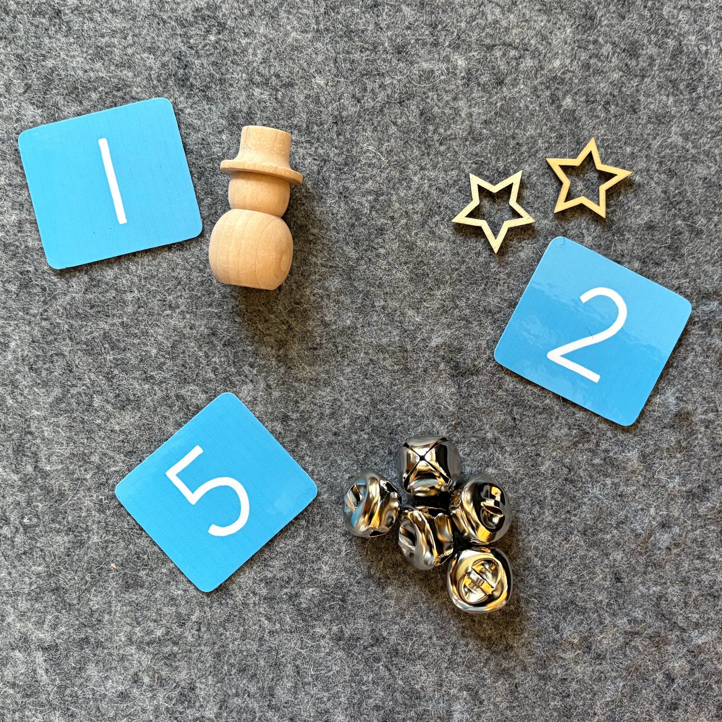 Blue Numbers for Winter Sets Basket: Blue/White